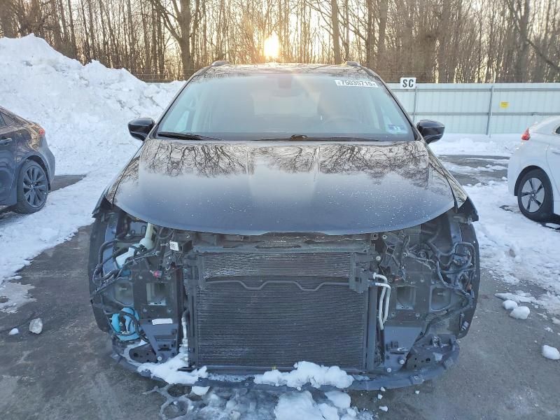 2019 Chrysler Pacifica Touring l