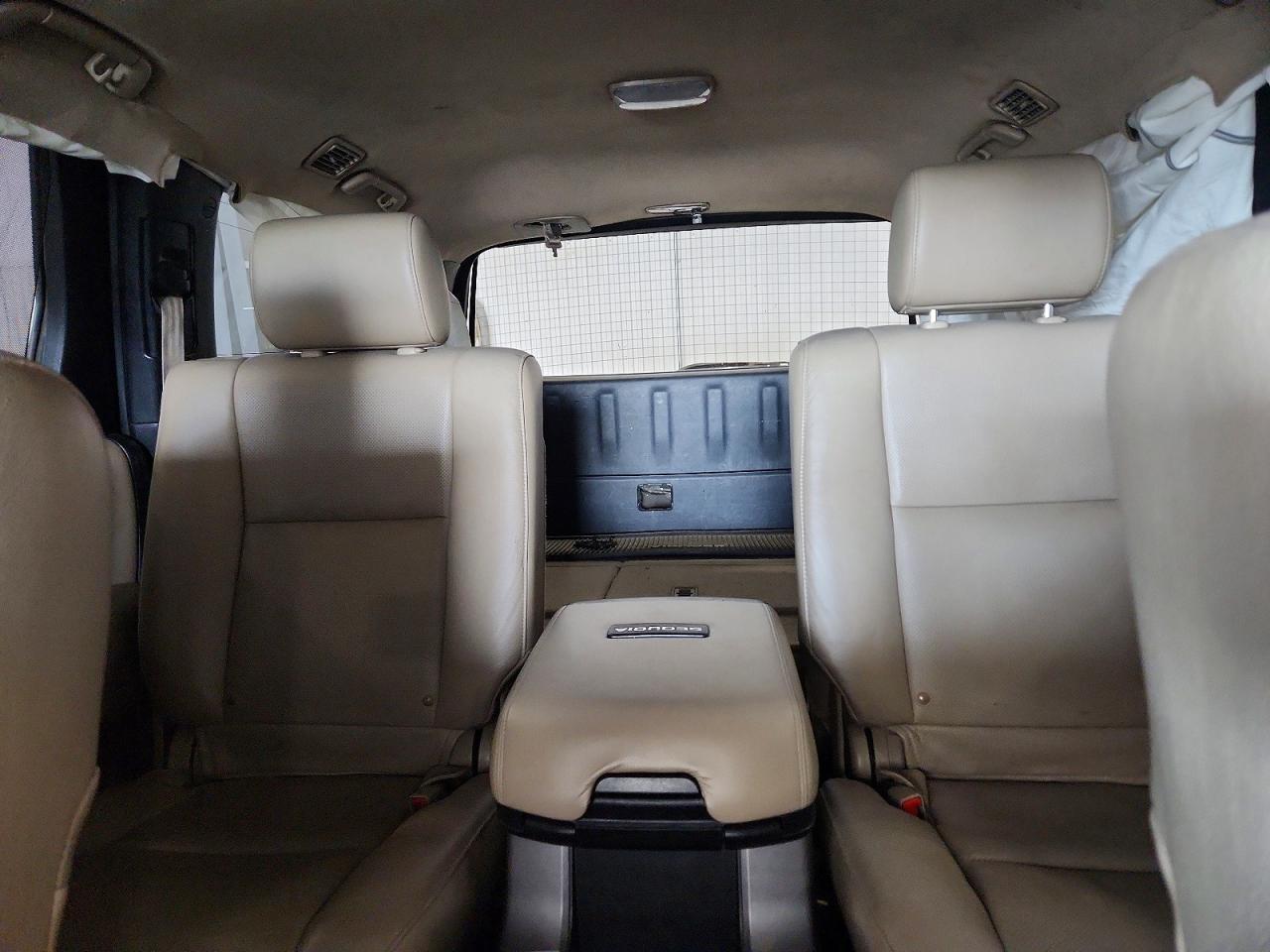 2016 Toyota Sequoia Platinum