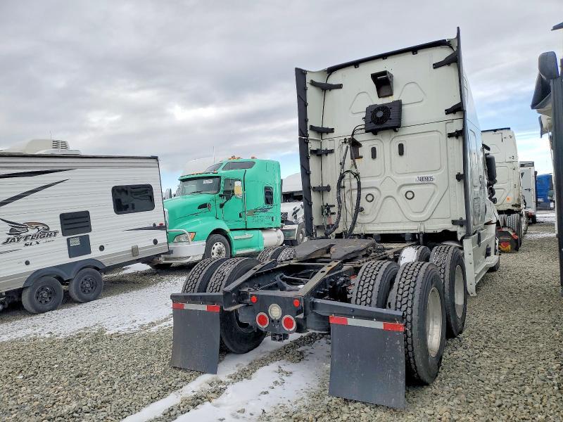 2021 Freightliner Cascadia 126 Semi Truck