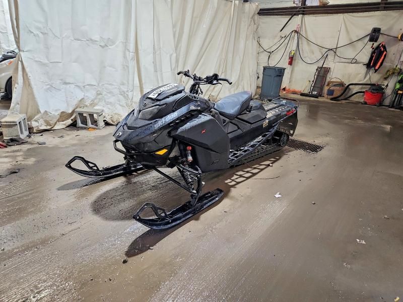 2025 Skidoo 2025 Skid XRS