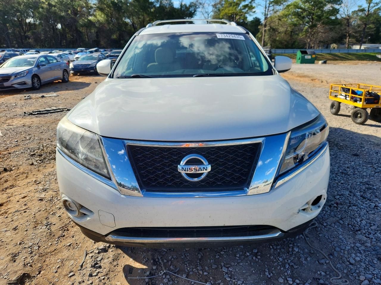 2016 Nissan Pathfinder s