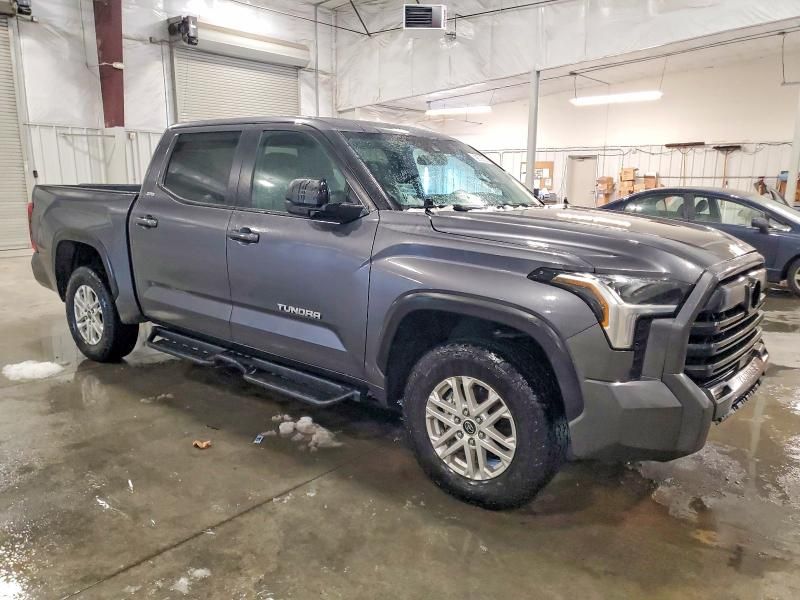 2024 Toyota Tundra Crewmax sr