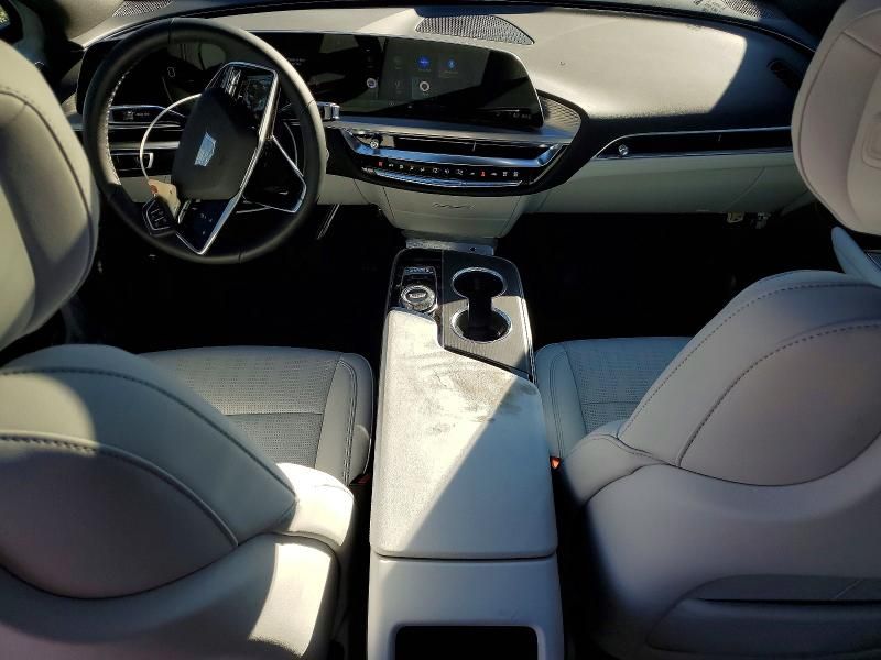 2025 Cadillac Lyriq Sport