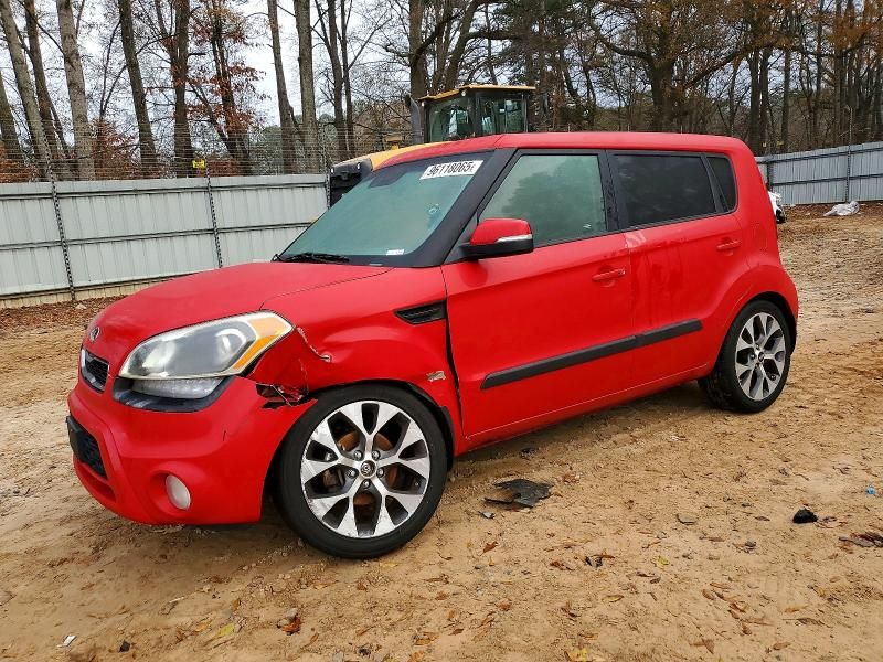 2013 KIA Soul +