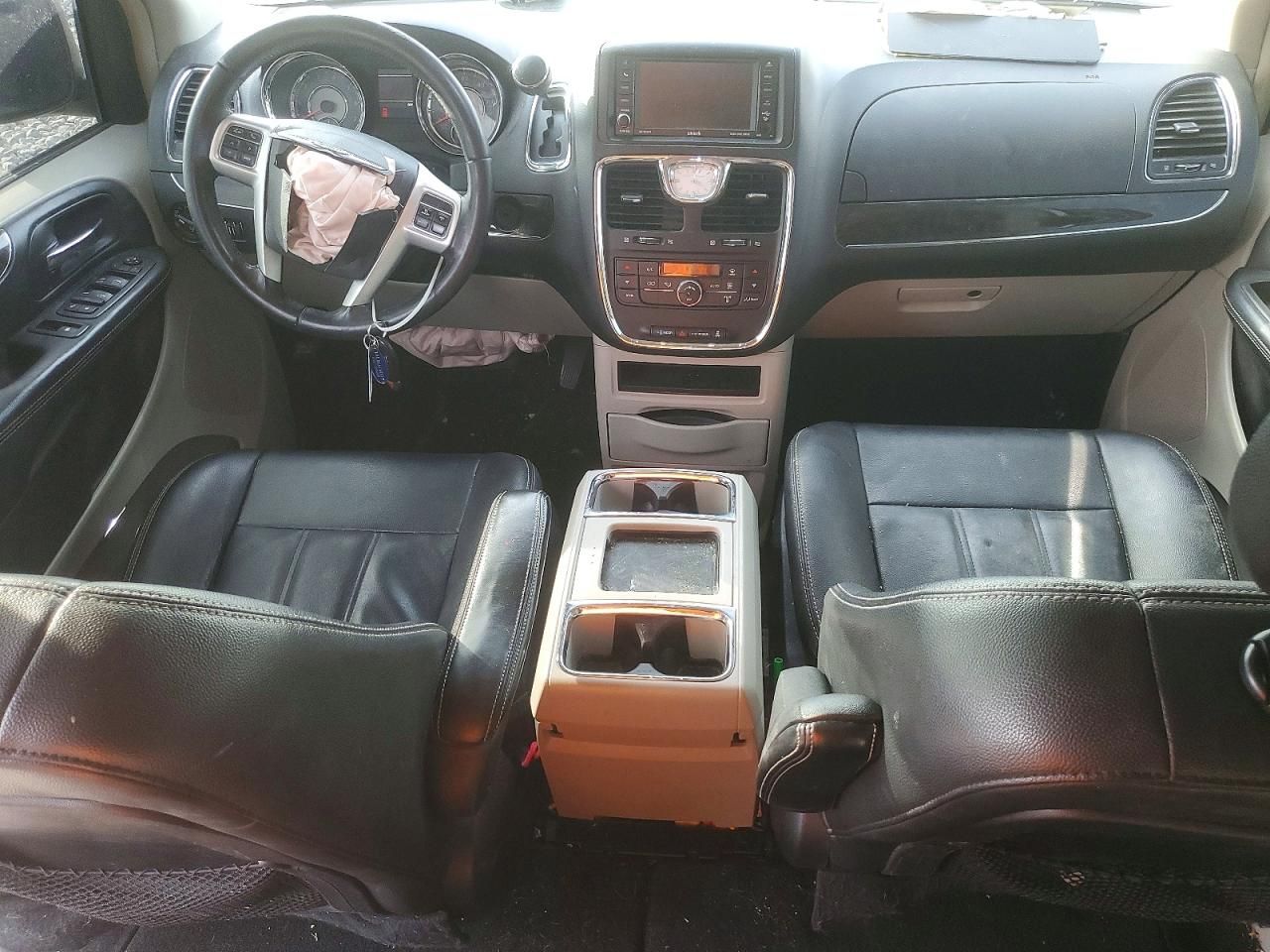 2016 Chrysler Town & Country Touring