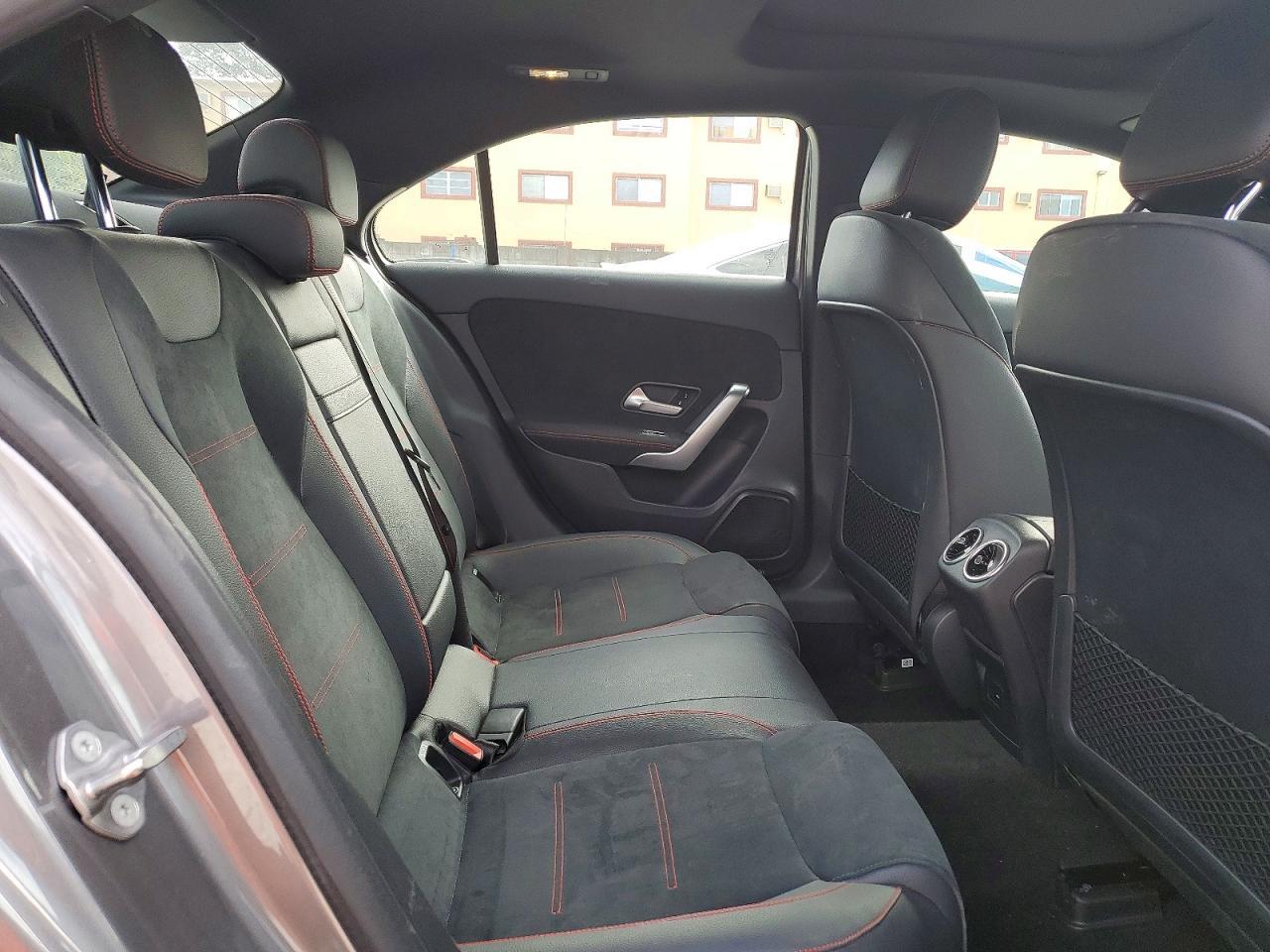 2022 Mercedes-Benz A 220