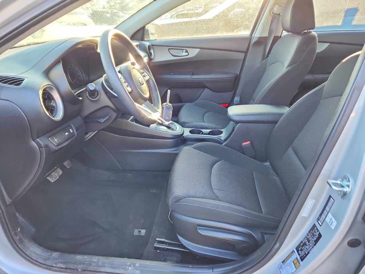 2021 KIA Forte fe