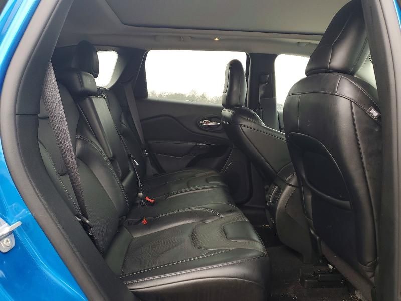 2023 Jeep Cherokee Altitude lux