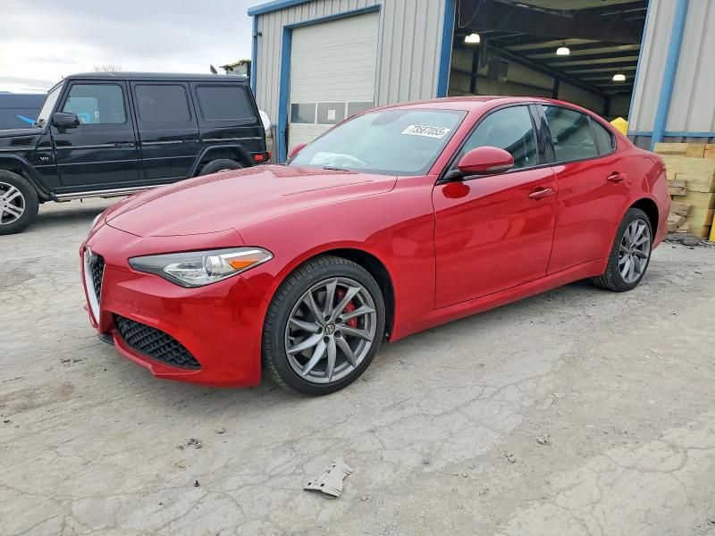 2017 Alfa Romeo Giulia ti Q4
