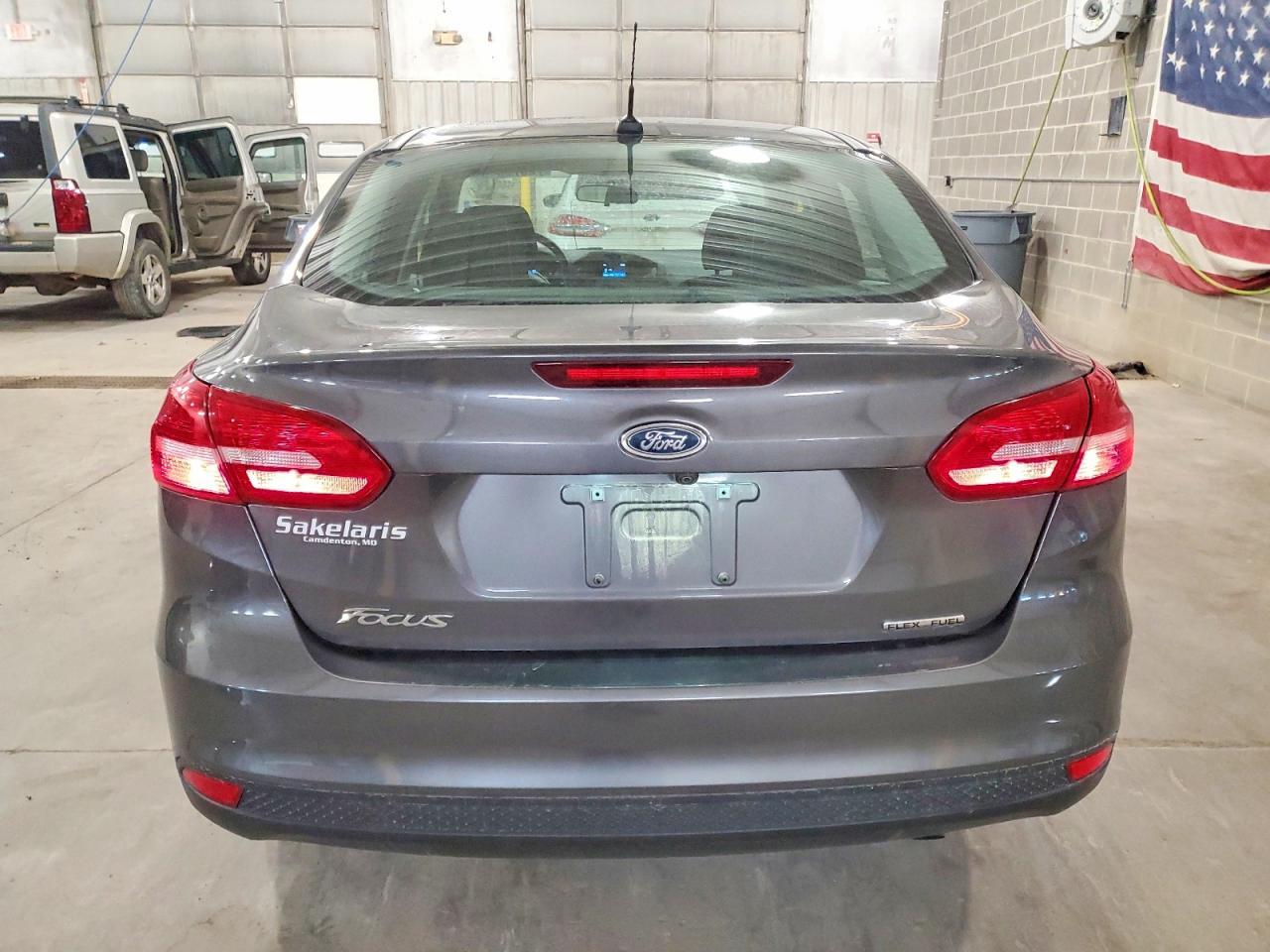 2016 Ford Focus s