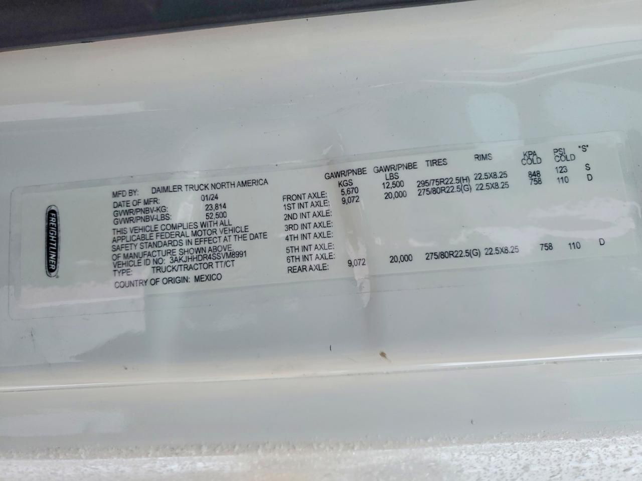 2025 Freightliner Cascadia 1-Semi Truck