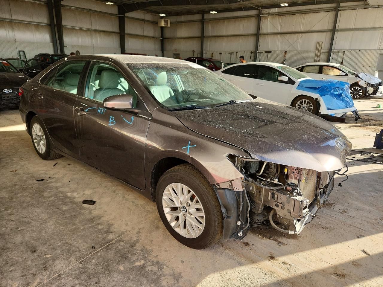 2016 Toyota Camry le