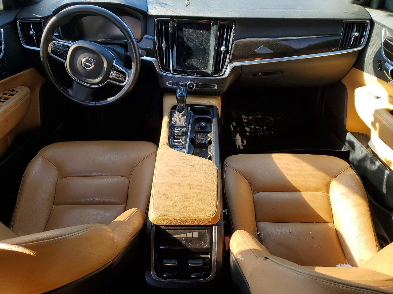 2017 Volvo S90 T5 Momentum