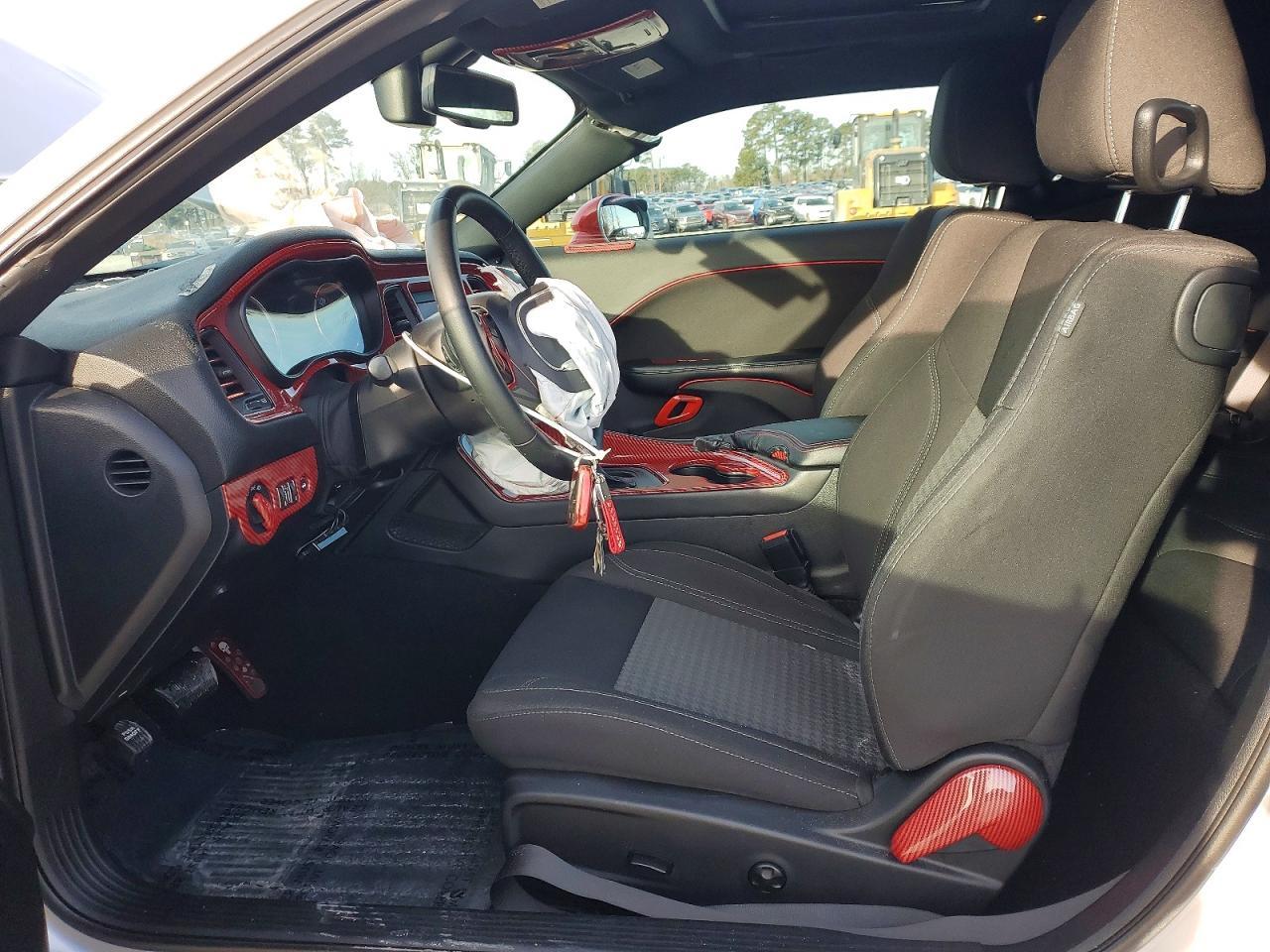 2020 Dodge Challenger sxt