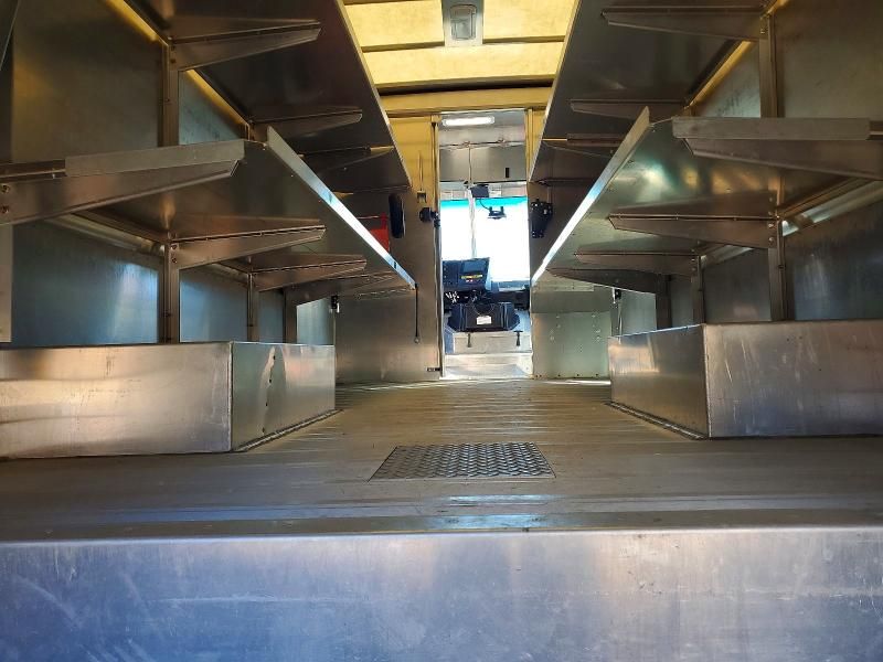 2020 Freightliner Mt 45G Chassis Delivery Truck