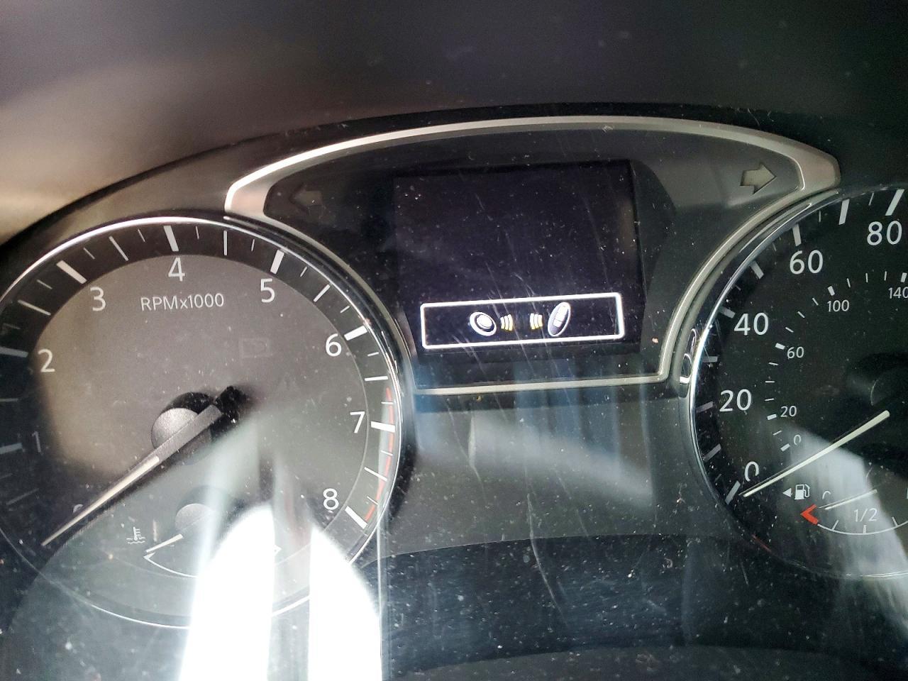 2019 Niss Pathfinder sv