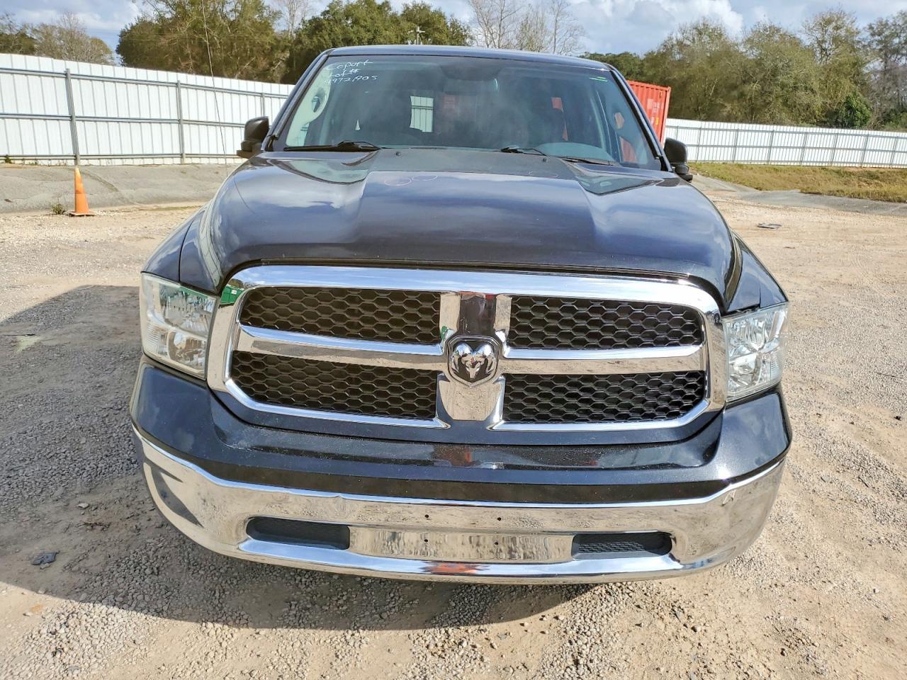 2016 Dodge Ram 1500 slt