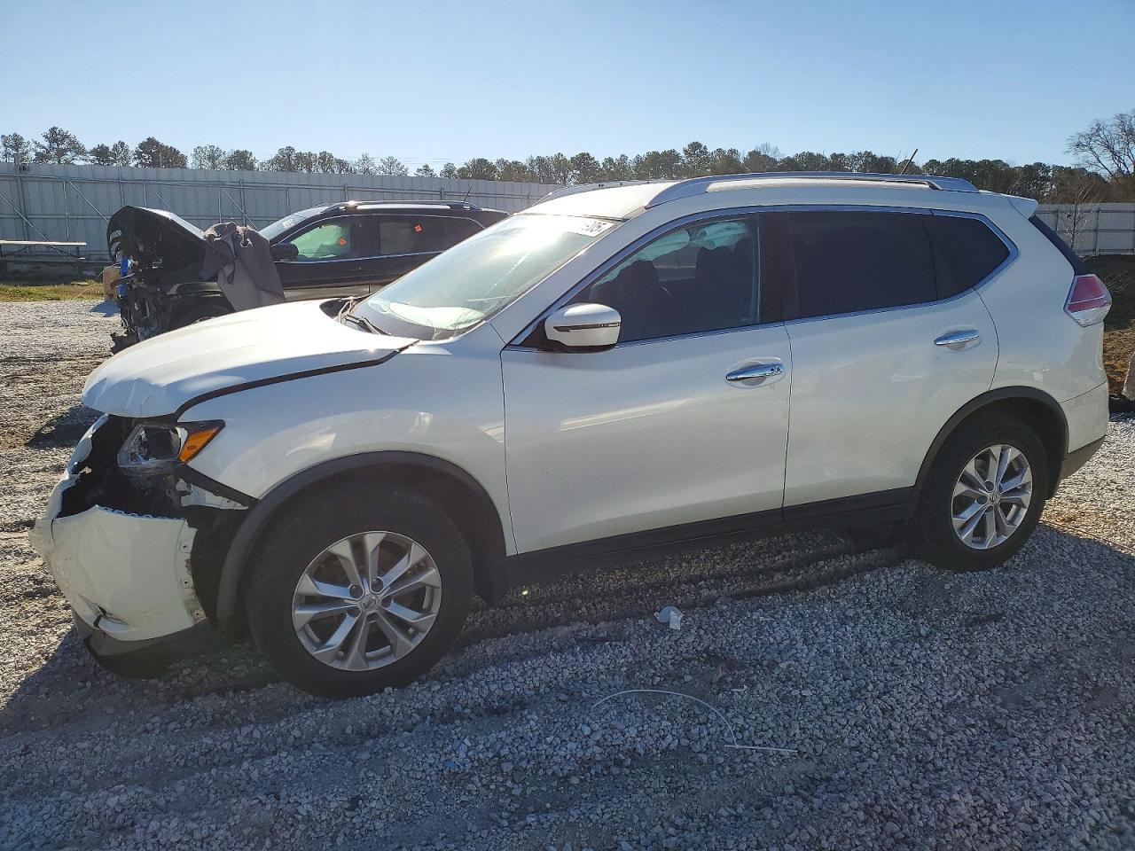 2016 Niss Rogue sv