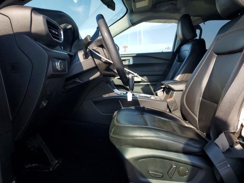 2022 Ford Explorer x