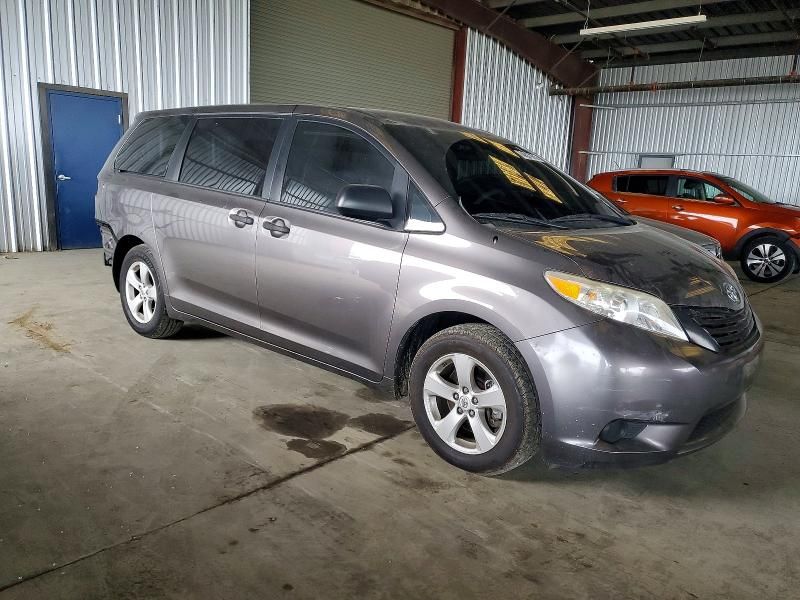 2013 Toyota Sienna