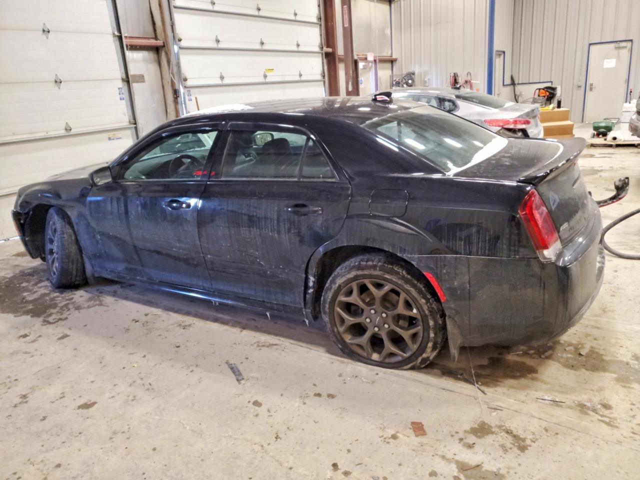 2016 Chrysler 300 s