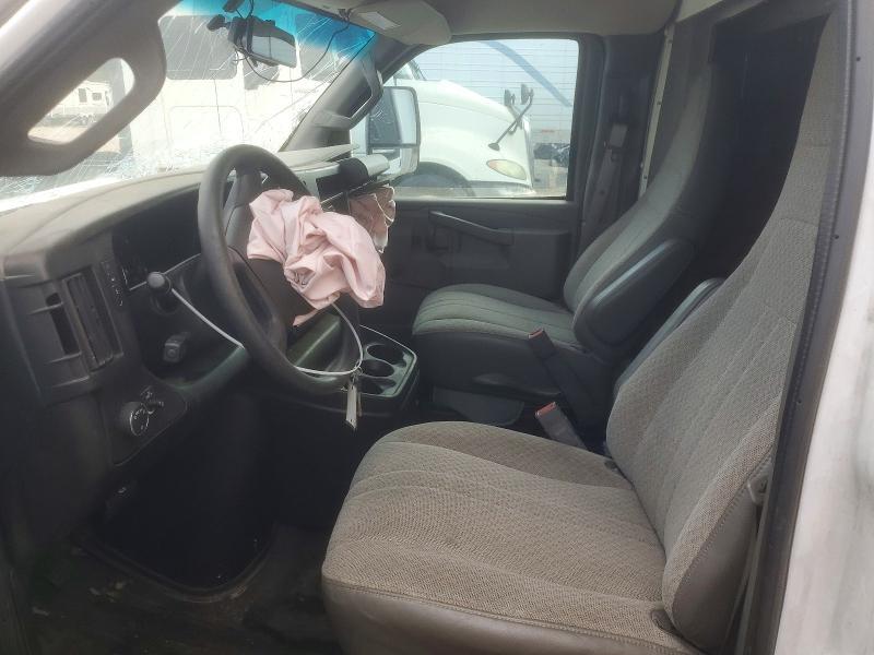 2018 Chev Rolet Express box Truck
