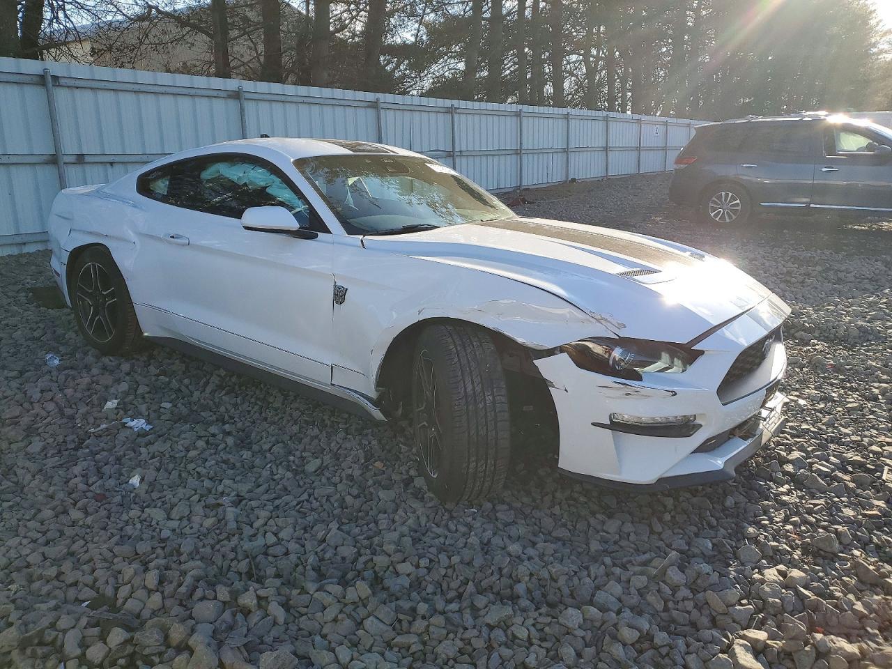 2022 Ford Mustang