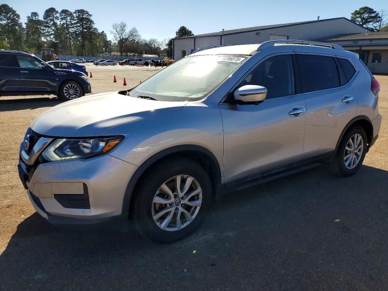 2017 Nissan Rogue sv