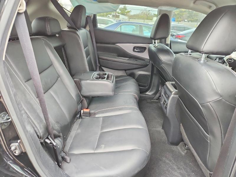 2023 Nissan Murano sv