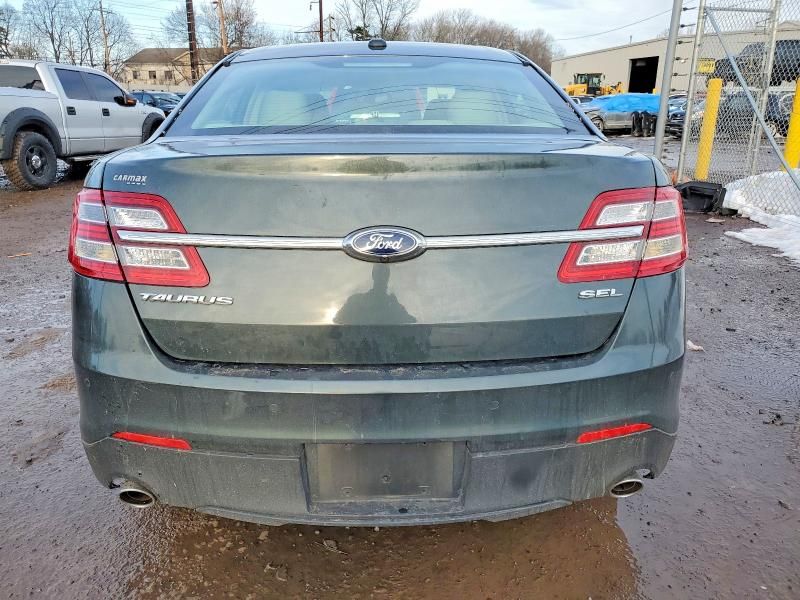 2016 Ford Taurus sel