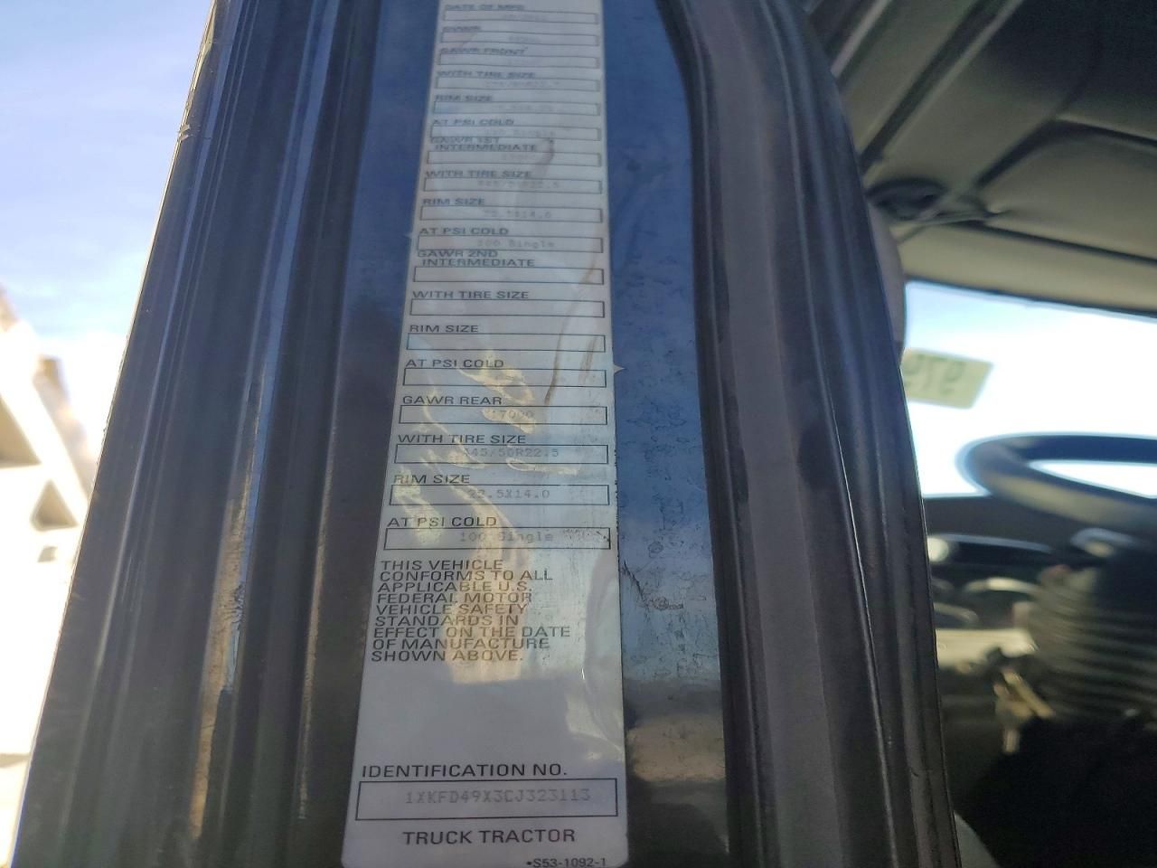 2012 Kenworth T700 Semi Truck