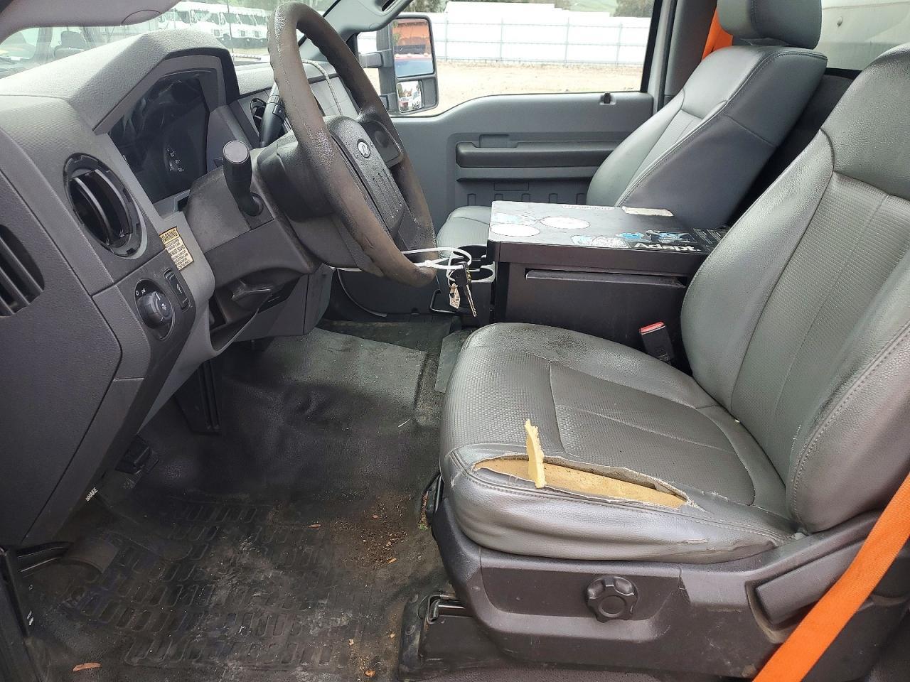 2013 Ford F350 Utility / Service Truck