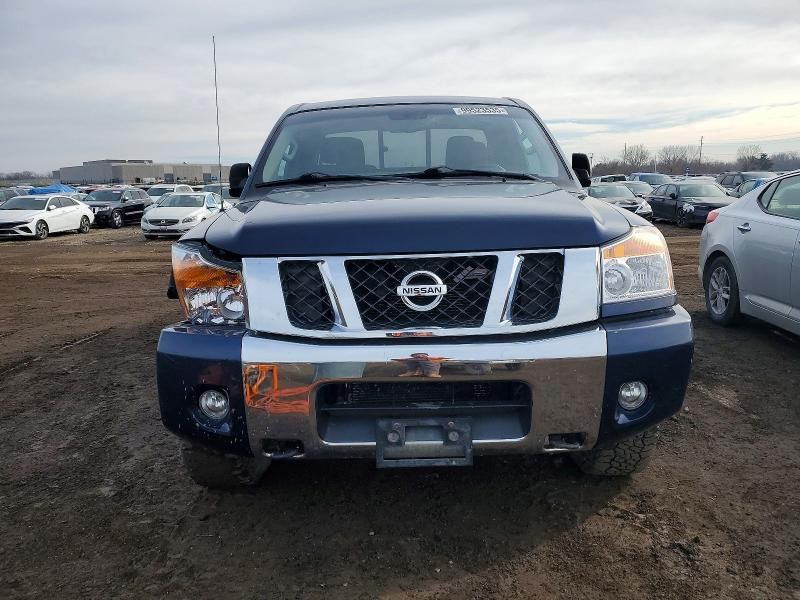 2012 Nissan Titan s