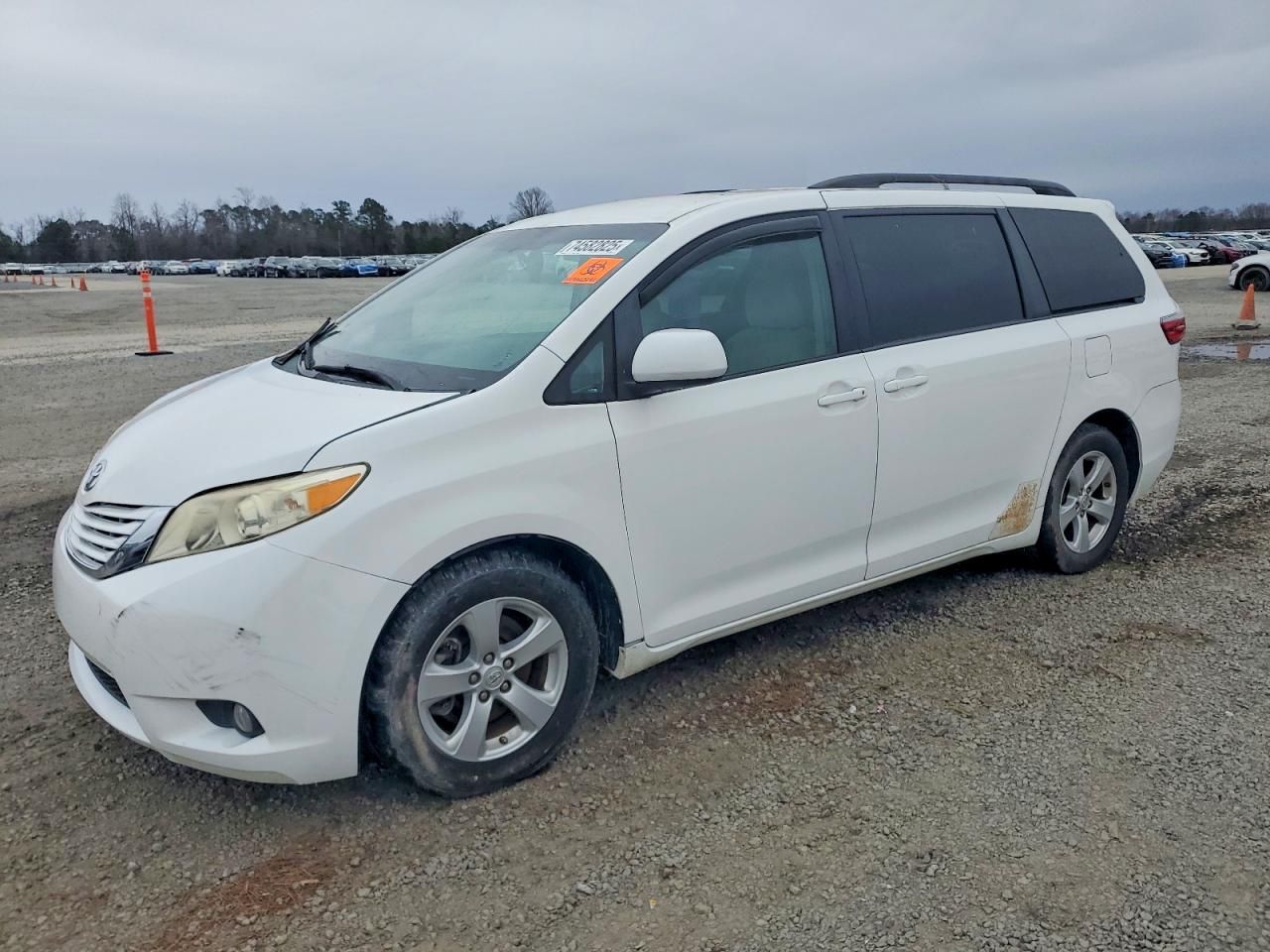 2015 Toyota Sienna le