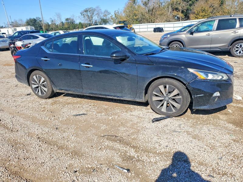 2019 Nissan Altima sv