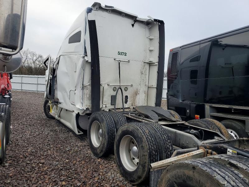 2019 Kenworth T680 Semi Truck