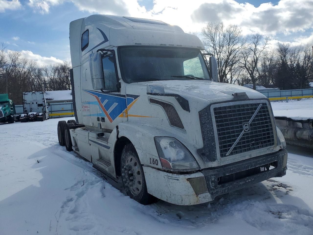 2015 Volvo VNL Semi Truck