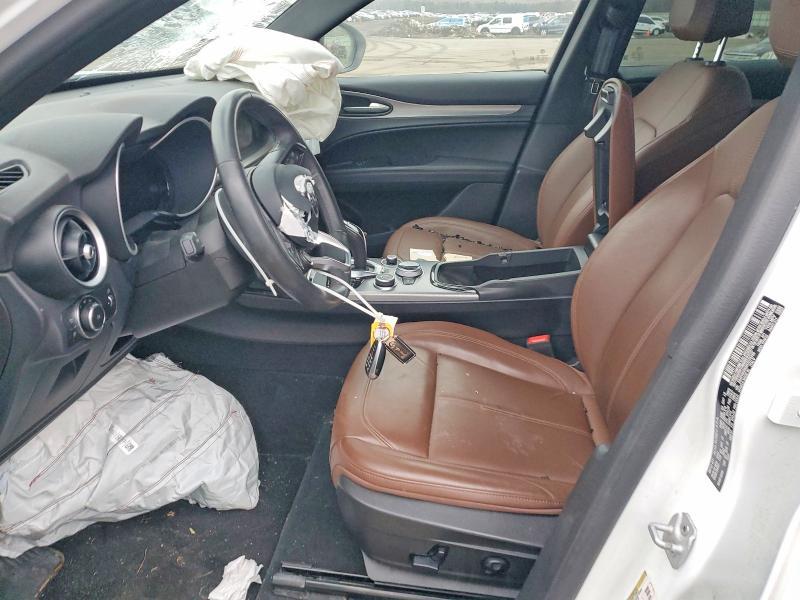 2024 Alfa Romeo Stelvio ti