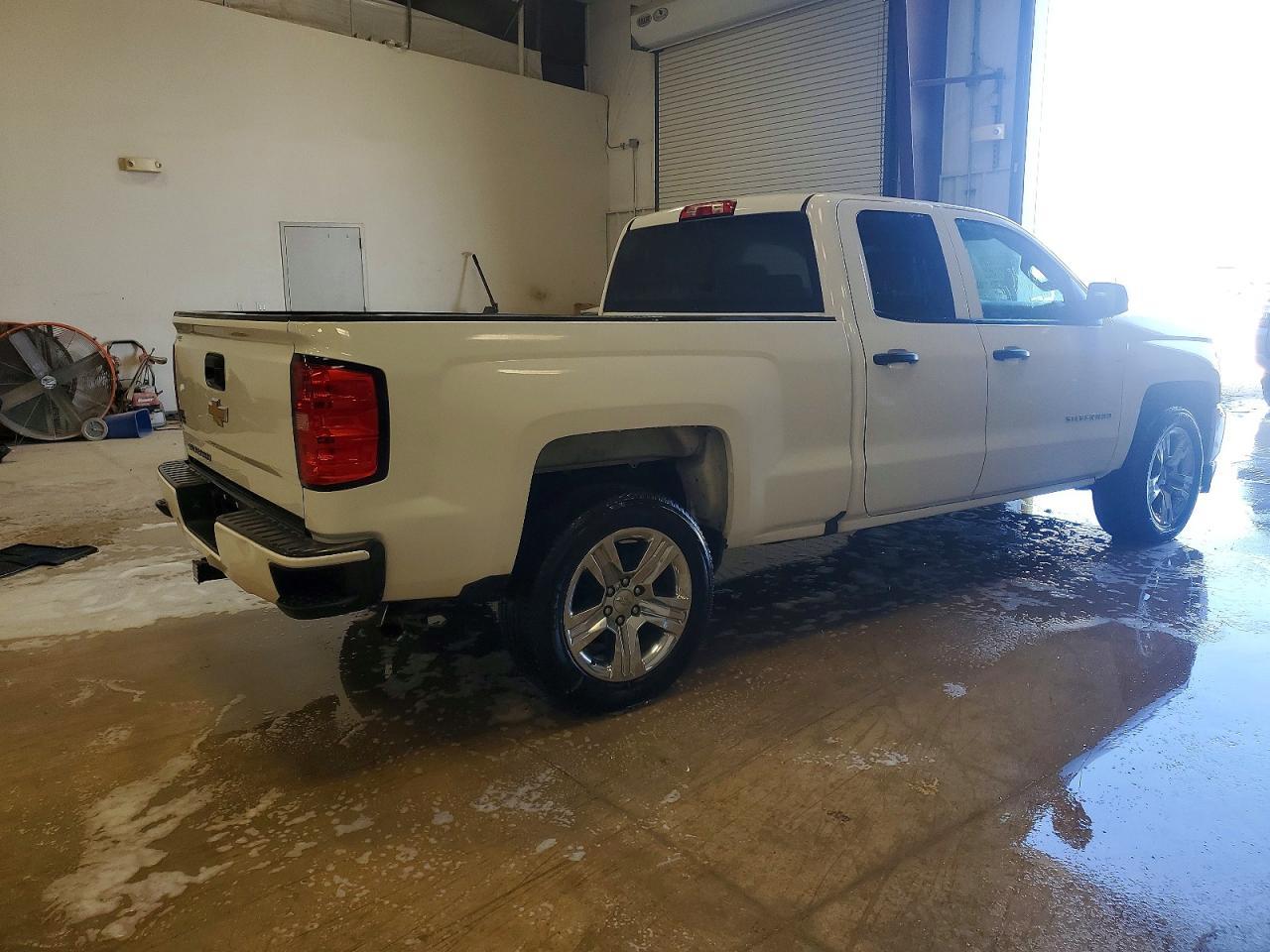 2018 Chevrolet Silverado C1500 Custom