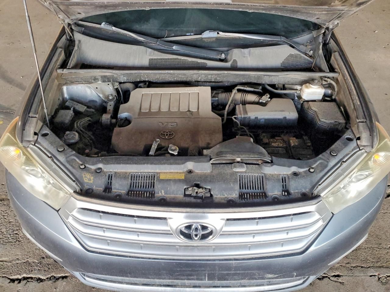 2012 Toyota Highlander Base