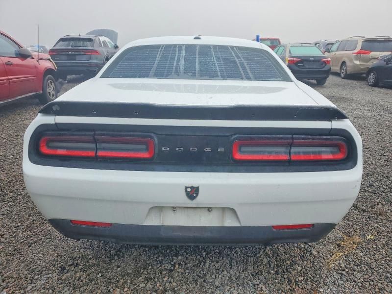 2016 Dodge Challenger sxt