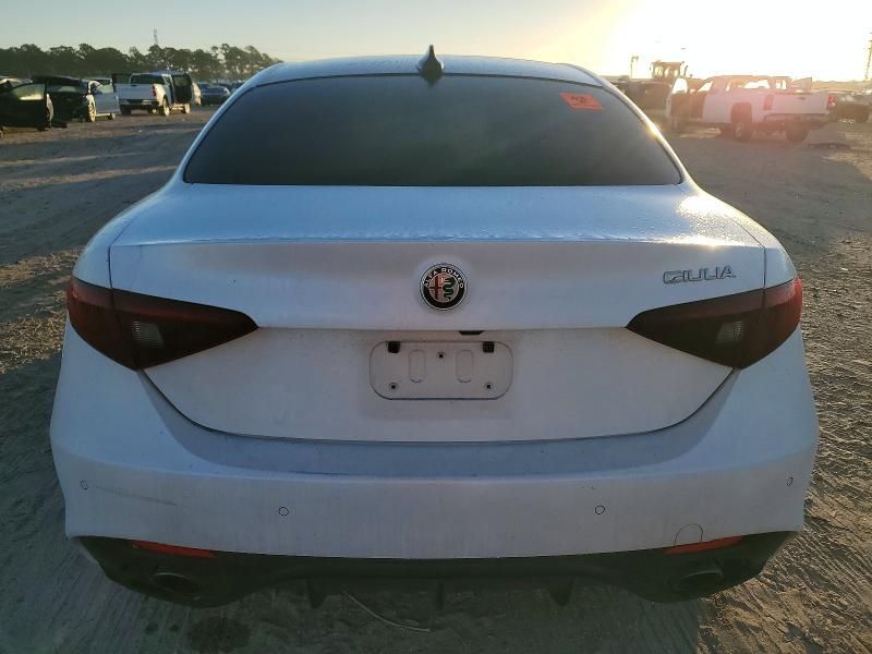 2017 Alfa Romeo Giulia ti