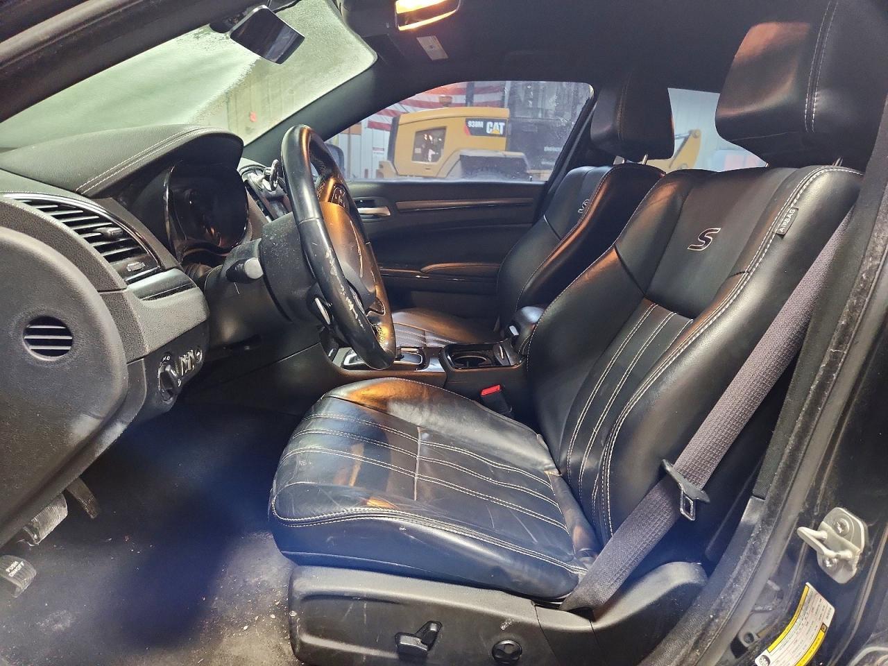 2016 Chrysler 300 s