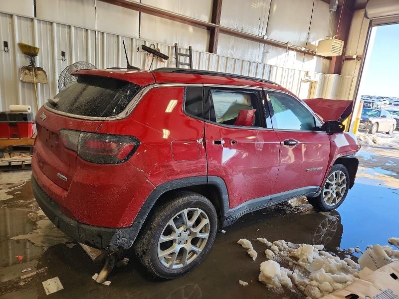 2023 Jeep Compass Latitude lux