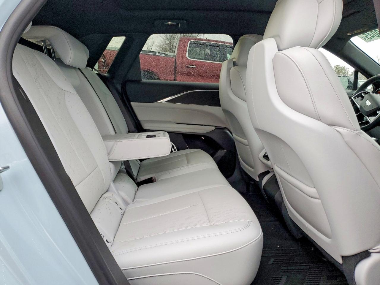 2024 Cadillac Lyriq Sport