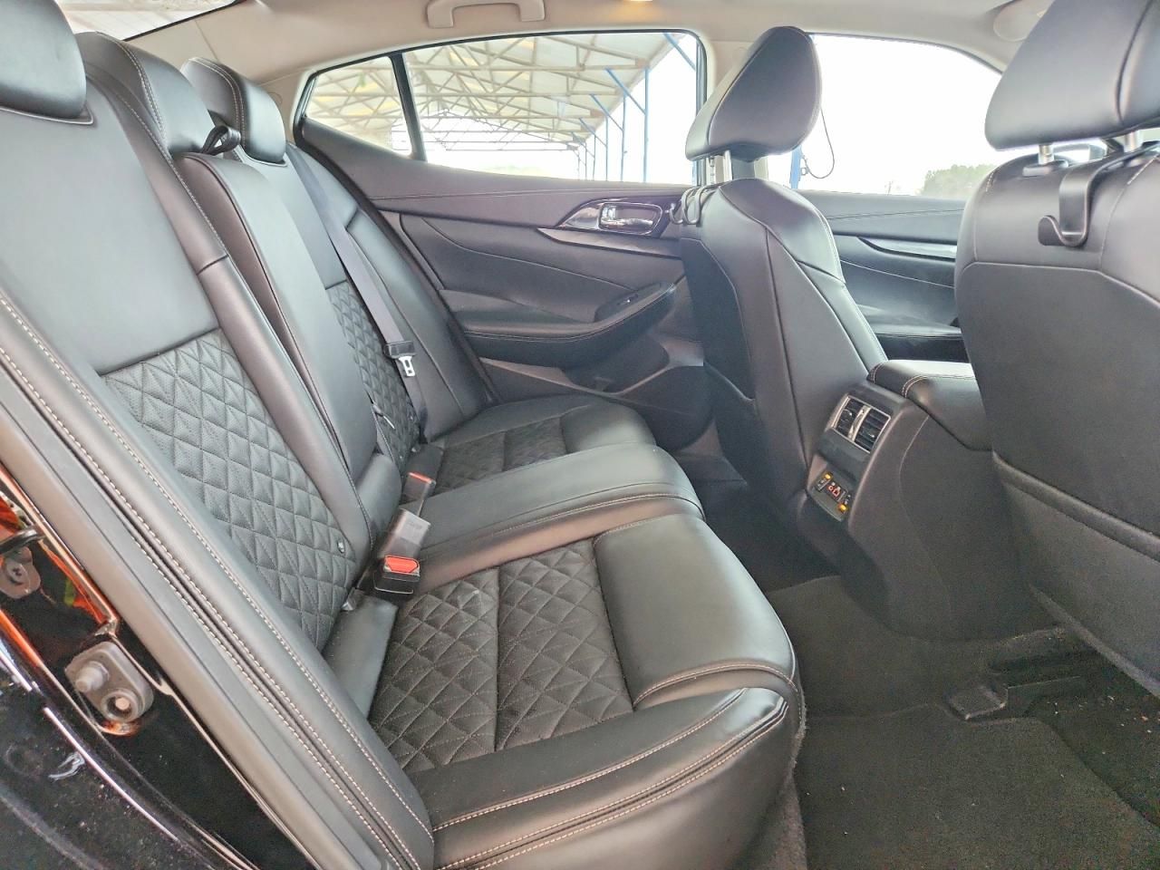 2022 Nissan Maxima Platinum