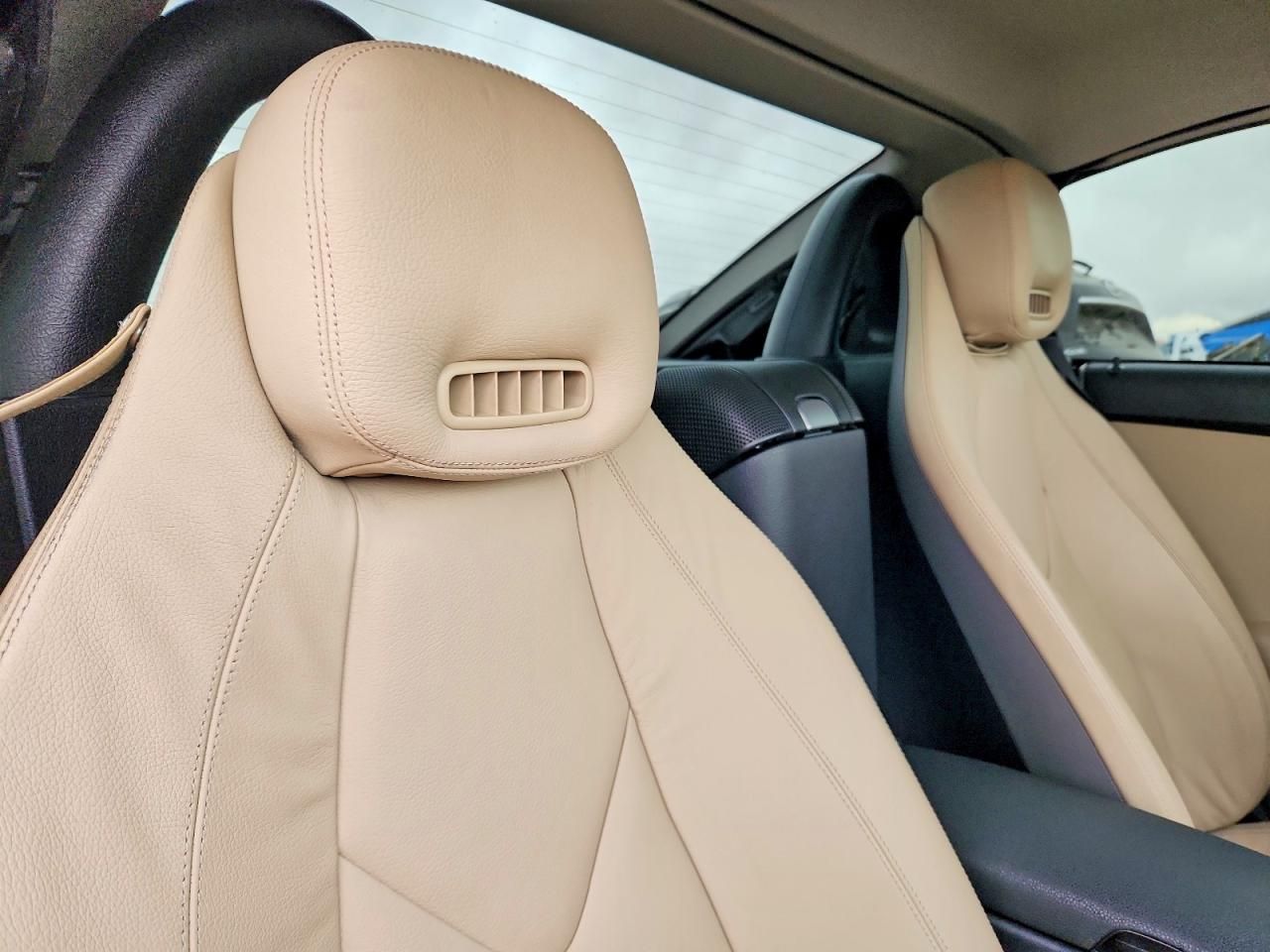 2011 Mercedes-Benz Slk 300