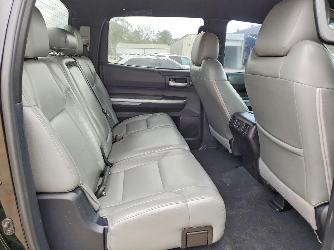 2015 Toyota Tundra Crewmax SR5