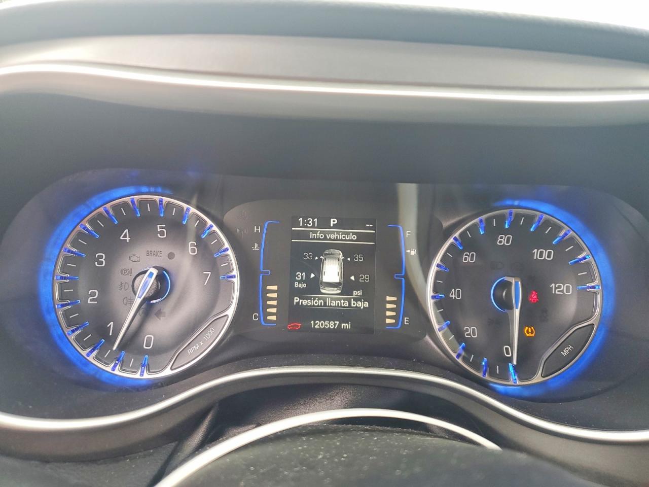2020 Chrysler Pacifica Touring l