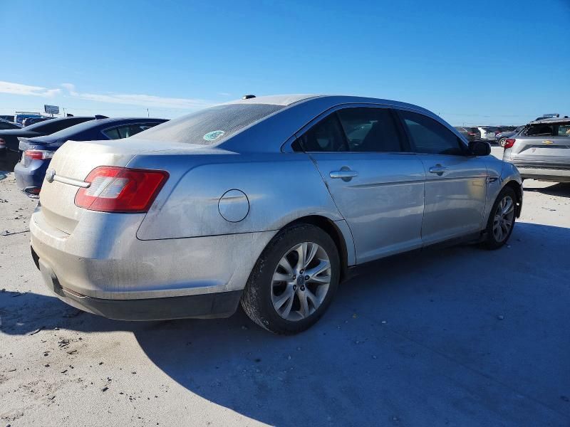 2010 Ford Taurus sel